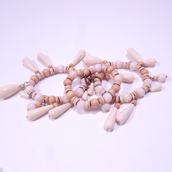 Anthropologie Women's Beige Wood Resin Bead Teardrop Bracelet Set of 3 NWOT 89 - Picture 5 of 5